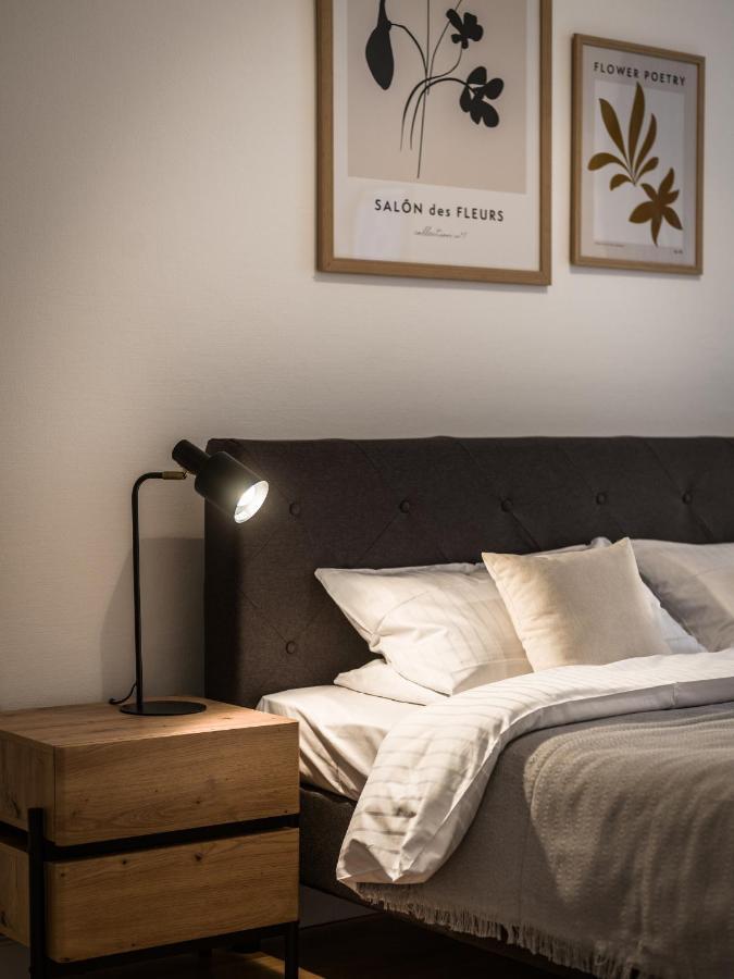 Hochwertige Altbauwohnung Im Modernen Stil In Wiesbaden - Kueche - Terrasse - Wlan - Zentral Eksteriør billede
